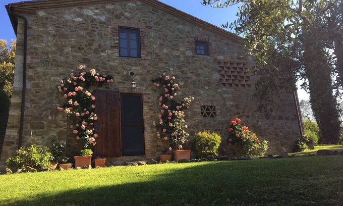 San Gusme Villa | Enchanting Private Villa in Chianti Rolling Hills:Free WiFi,AC,Garden,Pool,View!