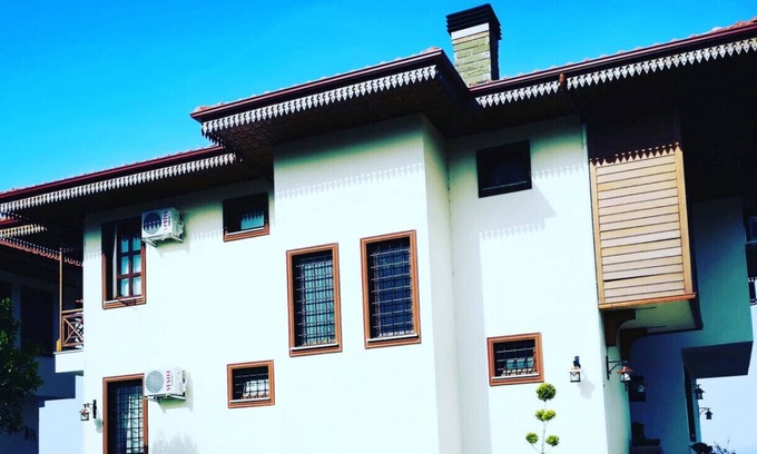 Ardesen Villa | Enchanting Villa near Firtina River with Backyard