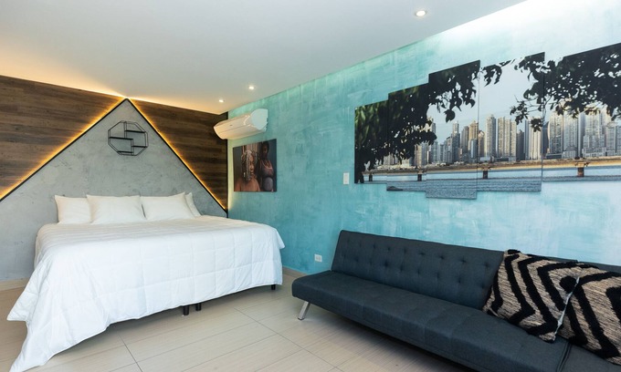 El Cangrejo Apartment | Enjoy a fabulous stay in this uniquely-styled studio at the best location in El Cangrejo