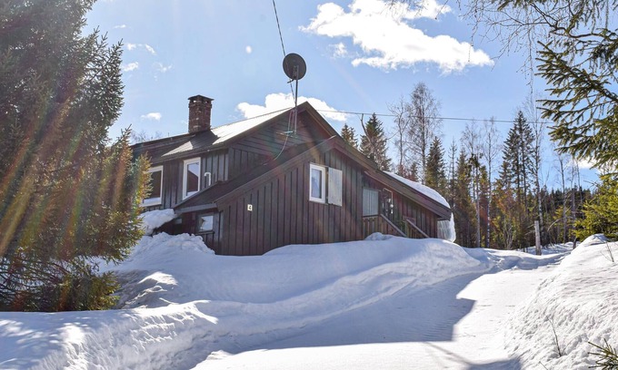 Hurdal House | Enjoy a relaxing family vacation in this vacation home with fantastic views.