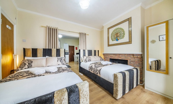Chapeltown Apartment | Enjoy a Wonderful and Relaxed Stay in out Beautiful Home