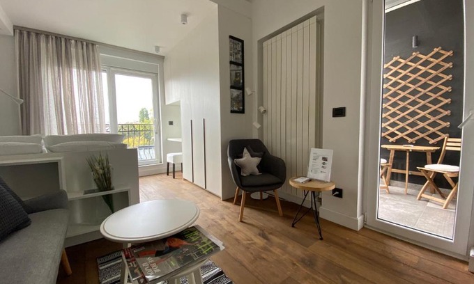 Vracar Apartment | Enjoy B-52 Studio