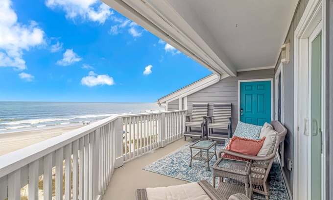 Surfside Beach Condo | ENJOY FALL WEATHER! BRING YOU BATHING SUIT!nSPACIOUS 2 BEDROOM-4 BLOCKS TO PIER.