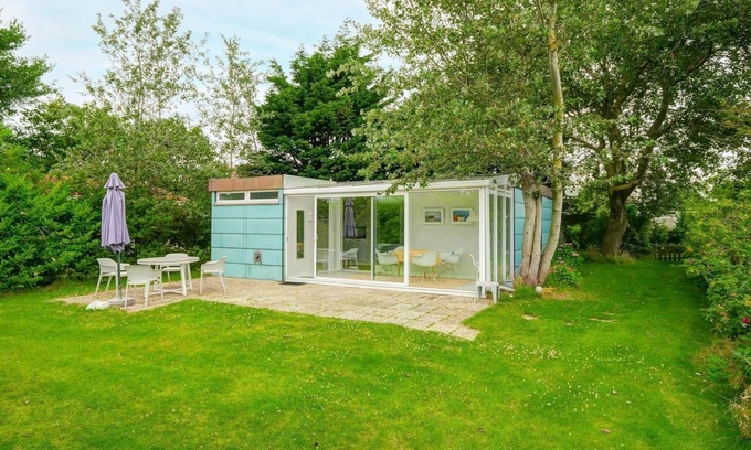 Julianadorp aan zee House | Enjoy privacy and comfort at Holiday home Route 99 in Julianadorp