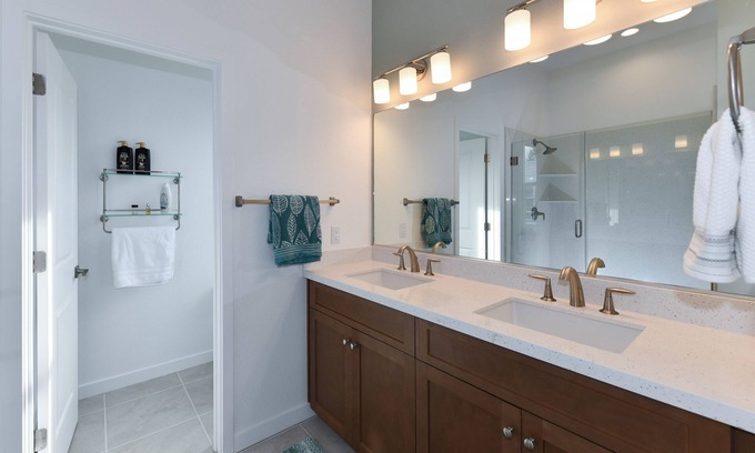 Downtown Napa Condo | Enjoy Sunsets & Wines Downtown Napa