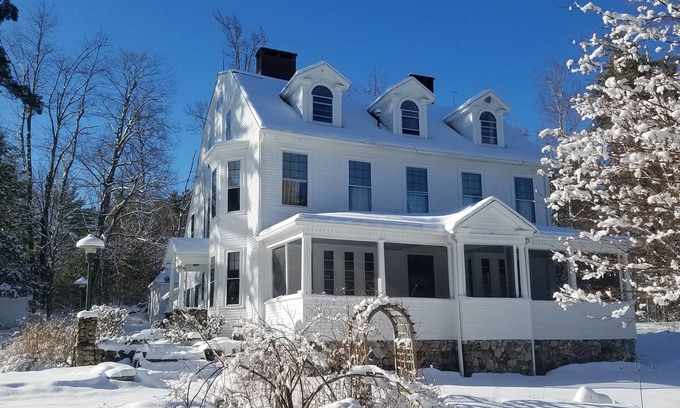 Chocorua House | Enjoy the beauty of the White Mountains in comfort. Ideal for multi generations!