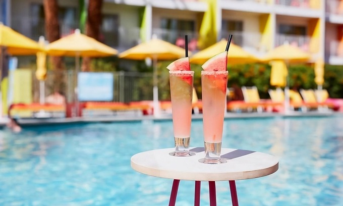 Sonora Sunrise Hotel | Enjoy the Palm Springs! Stay at our 2 Spacious Family Friendly Units!
