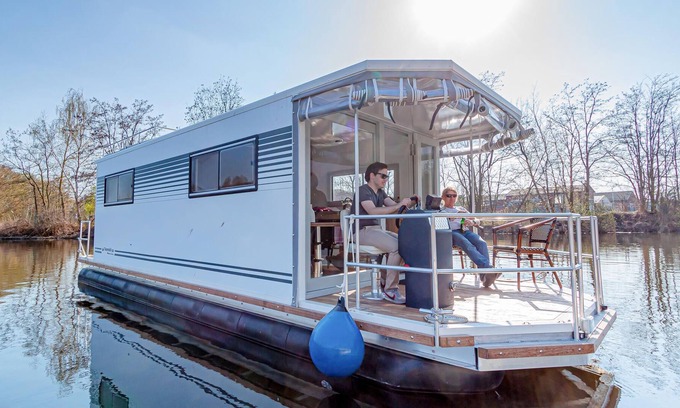 Oberhavel Boat Rental | Enjoy your extraordinary vacation on the water in this functional houseboat with starting point in H