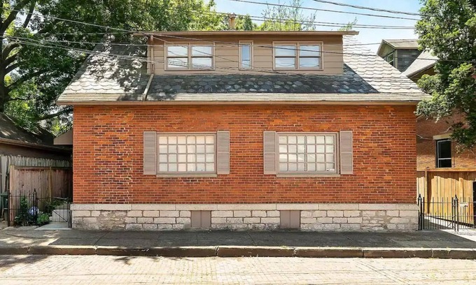 Columbus Apartment | Enjoy your stay in this cozy, newly renovated condo in the heart of German Village