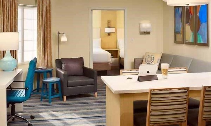 Andover Resort | Ensuring a Very Comfortable & Memorable Stay! Free Breakfast, Pet-Friendly, Pool