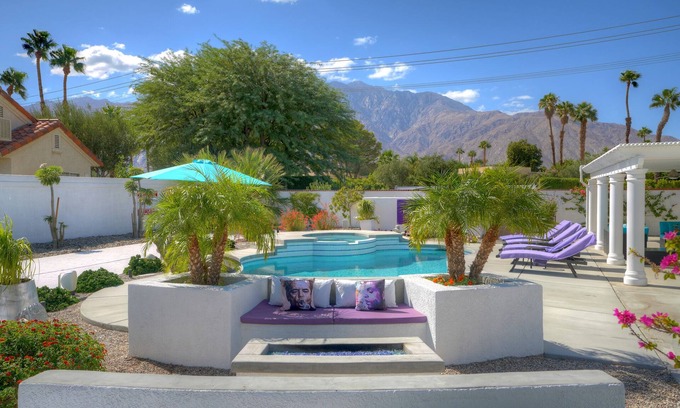 Desert Park Estates House | ENTERTERTAINERS DREAM BACKYARD