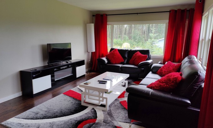 Southbank House | Entire 3-bedroom home. Long stay discount