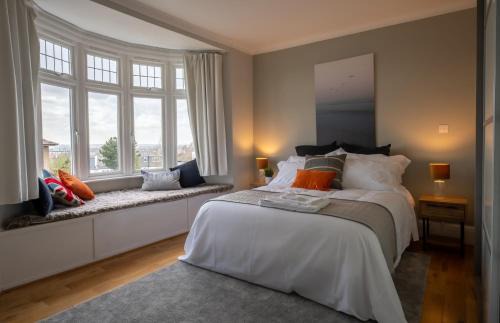 Streatham Apartment | Entire home in Streatham with lovely views & ultra fast Wi-Fi