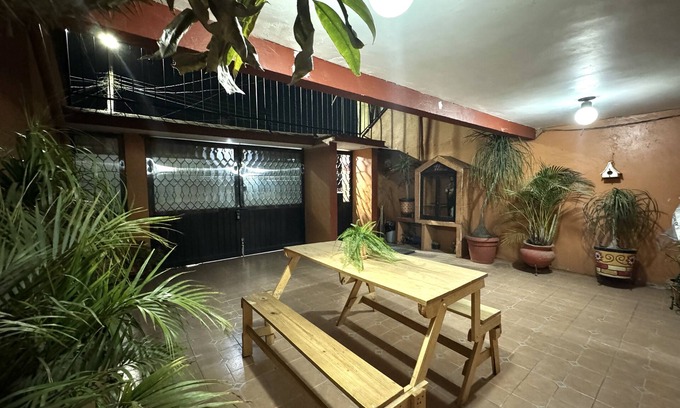 Nezahualcoyotl House | Entire house 8 minutes from the Impulsora metro