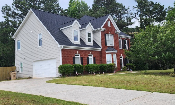 Woodstock Bed & Breakfast | Entire Luxury Home Sleep 12, Hi-Tech Kitchen, 1 GB/s Wi-Fi, Ideal Remote Worker