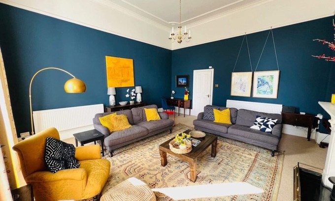 Clifton Apartment | Entire stylish colourful two bed flat in Clifton