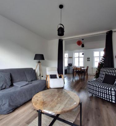 Arras Apartment | Entre les places, spacieux avec Parking Gratuit