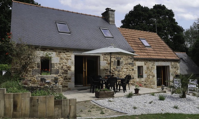Ploumilliau House | Entre Terre et Mer by Interhome