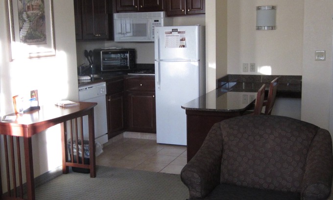Kalamazoo Condo | Equipped Suite | Business Center + Indoor Pool