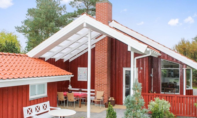 Hou House | "Erja" - 150m from the sea by Interhome