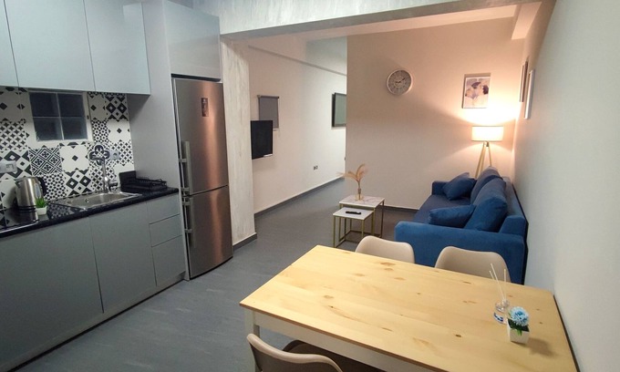 Plaka Apartment | Ermou Junior Suite by Athens Urban Retreat