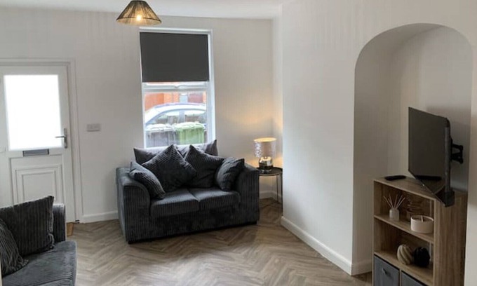 Kidderminster House | Ernest Cottage