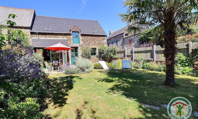 La Ville-es-Nonais House | Ernestine's House
