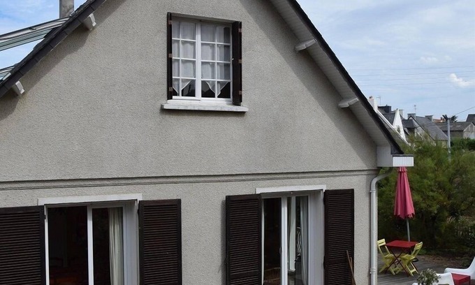 Erquy House | Erquy house quiet 2 steps from the beaches, very close to the center. Authorized animal