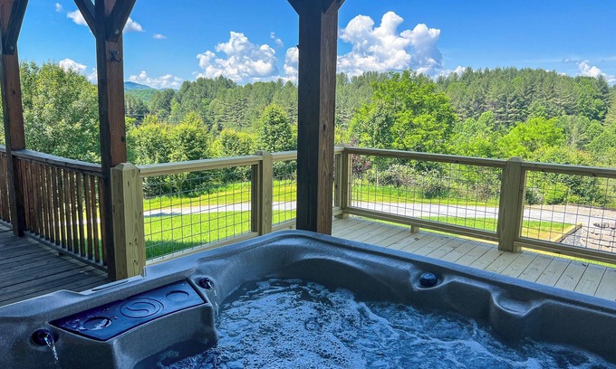 Piney Creek Cabin | Escape the Heat - Cool Off in the High Country @ Logged Out