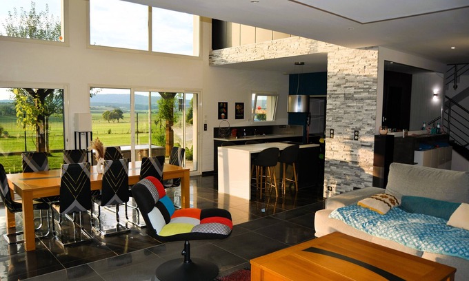 Bians-les-Usiers Villa | Escape to a Charming Villa in Haut-Doubs.