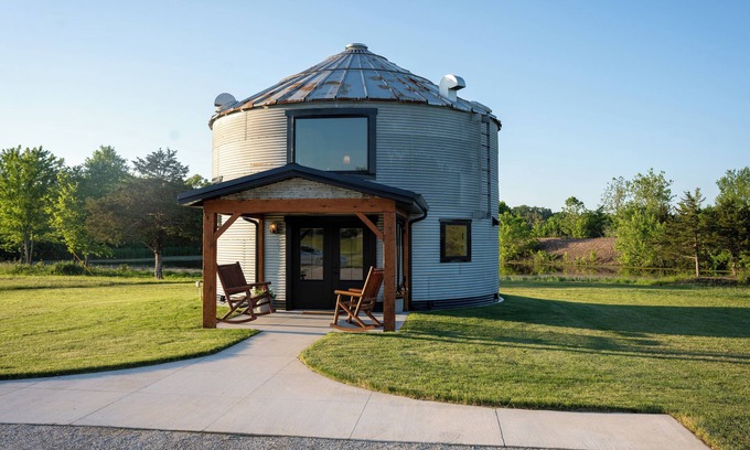 Mansfield Cabin | Escape to Iron Ridge Silo: A Cozy, Luxurious Grain Bin Retreat