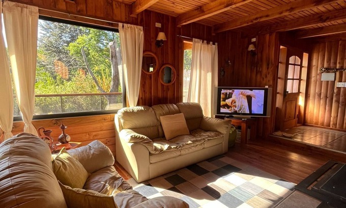Panguipulli Cabin | Escape to Our Cosy Wooden Cabin on Lake Calafquén: Your Perfect Staycation