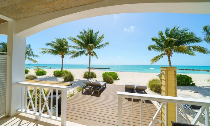 Palm Cay House | Escape to Paradise at Oceanfront Dreams - Your Idyllic Coastal Haven!