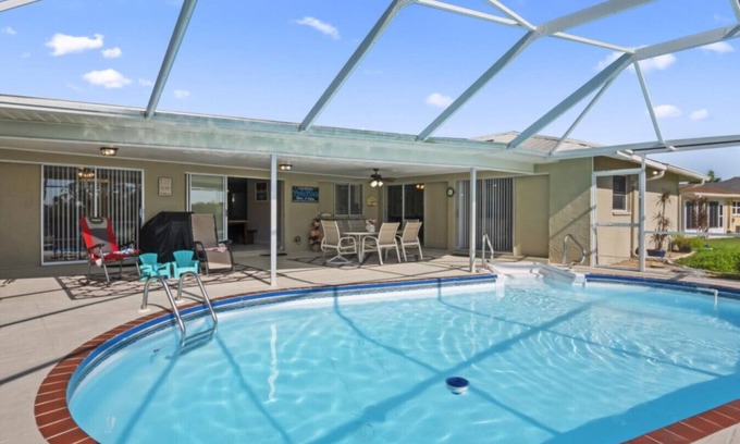 Caloosahatchee House | Escape to this charming 3-bedroom house in Cape Coral