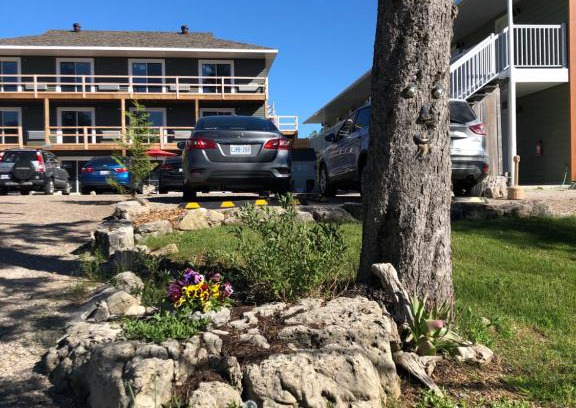Tobermory Hotel | Escarpment Heights Motel