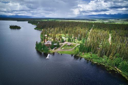 Anahim Lake Resort | Escott Bay Resort
