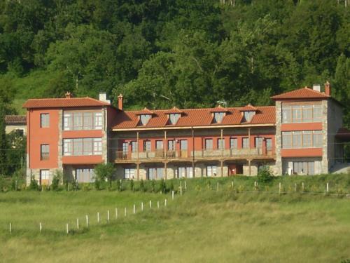 Tornon Apartment | Escuelas De Fuentes