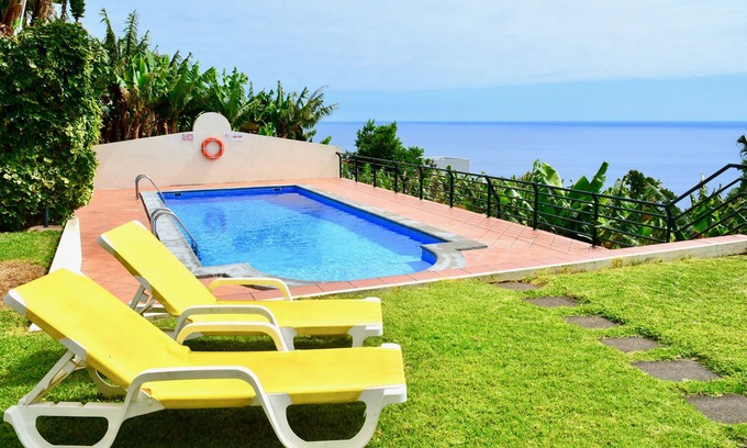 Arco da Calheta Apartment | Esmee Apartment, Big Terrace with Sea View!