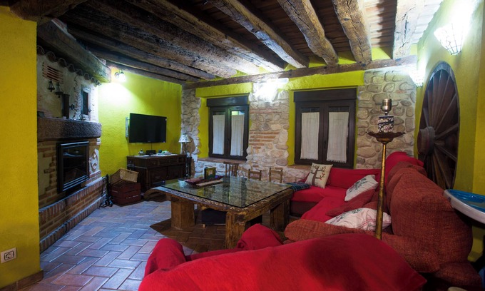 Munoveros House | Espaciosa Casa Rural Pet Friendly muy Cerca de Madrid