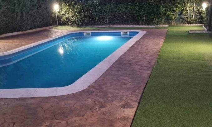 Nuevo Baztan Ski Chalet | Espectacular Alojamiento, Piscina, Barbacoa,para Disfrutar en Familia o Amigos