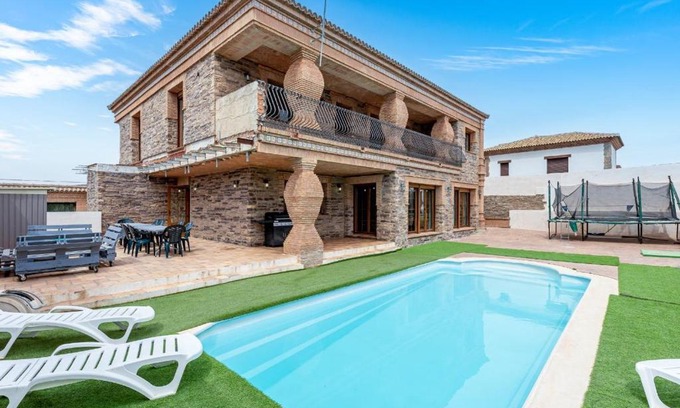 Arriate Villa | Espectacular villa vacacional en Ronda.