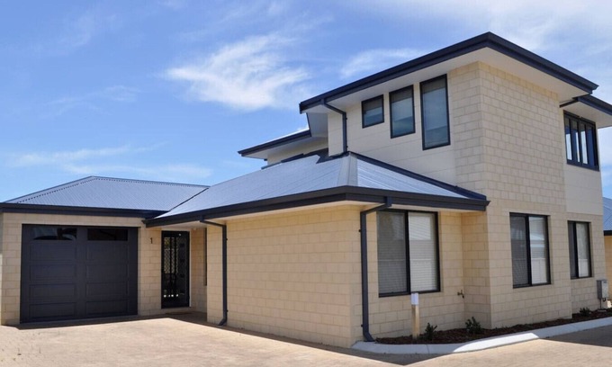 Esperance House | Esperance Ocean Escape