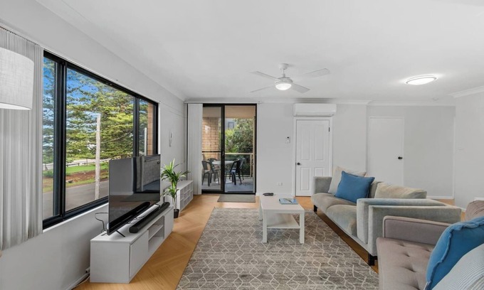 Thirroul Apartment | Esplanade Escape Beachfront Family Bliss