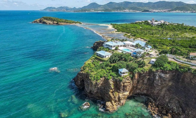 Nettle Bay Villa | Esprit de la Mer in Terres Basses by Personal Villas - Desirable and Fascinating