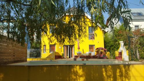 Rudolfsheim-Funfhaus Apartment | Estate Crown Sissy U3 Schönbrunn Haustiere