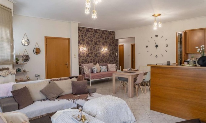 Nees Pagases House | Estell’s sweet luxury house