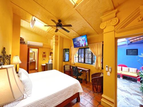 Ajijic Bed & Breakfast | Estrellita's Bed & Breakfast