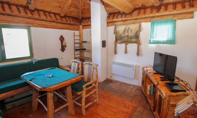 Pale Apartment | Ethno Village Dolina Mira - One Bedroom Holiday Home (Mala Koliba)