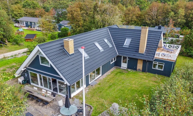 Øer Strand House | "Eugenie" - 100m from the sea by Interhome