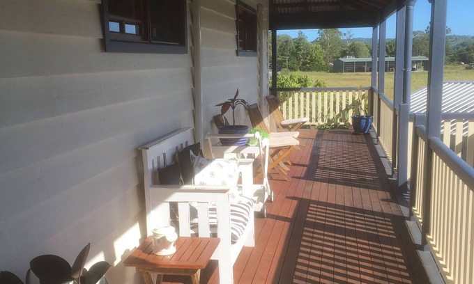 Eumundi Bed & Breakfast | Eumundi Gridley Homestead B&B